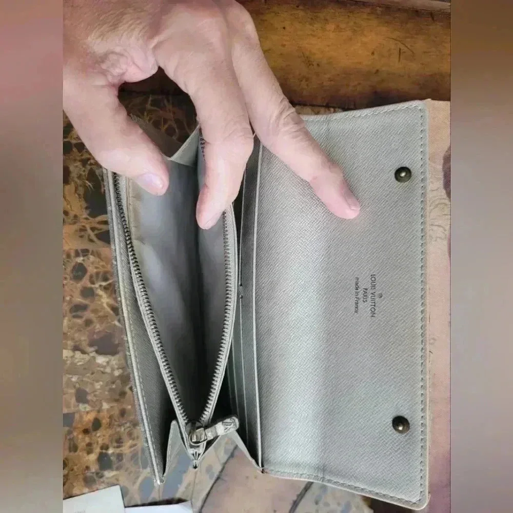 Louis Vuitton Mini Lin Monogram Wallet - Picture 8 of 10